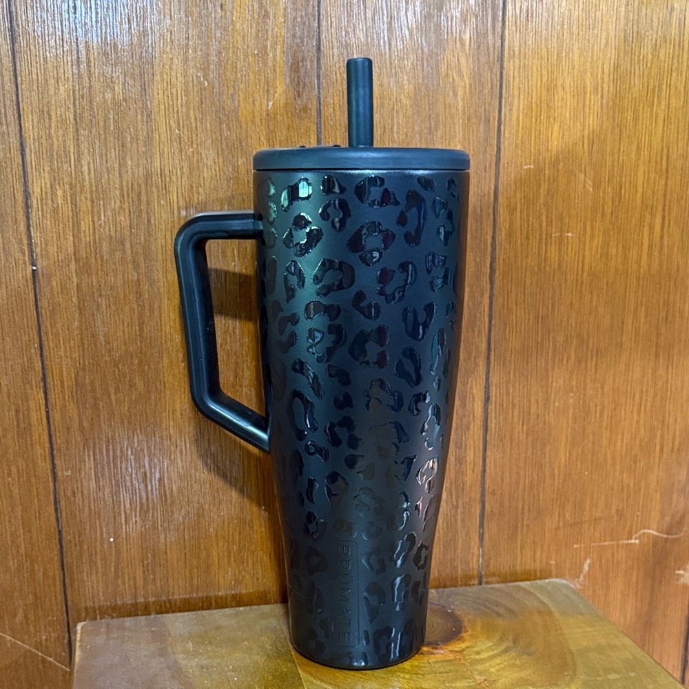 Brumate Onyx Leopard Print Era 40oz